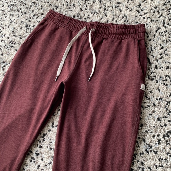 Vuori Women’s Performance Jogger Ruby Heather Red Soft Comfy Size Small - Picture 5 of 13